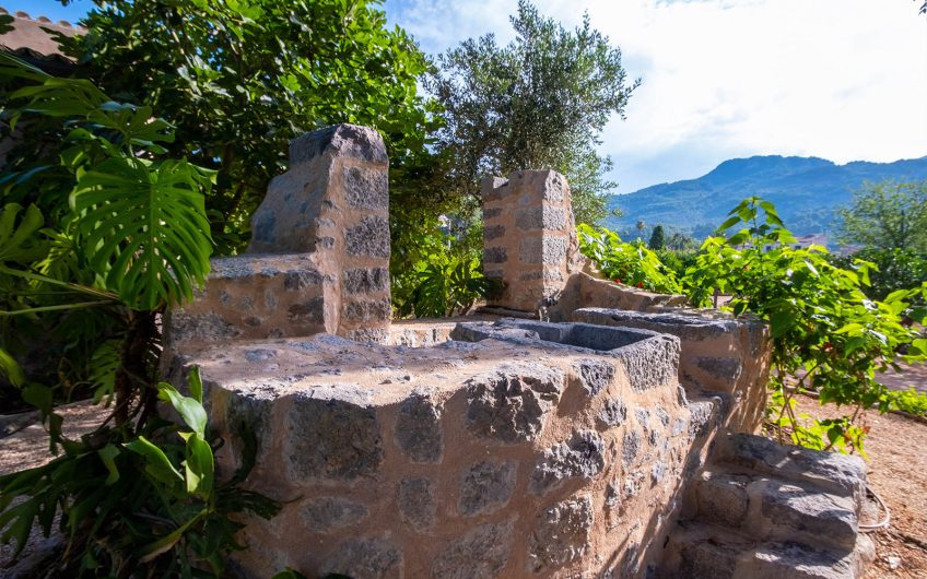 Finca reformada en venta en el puerto de Soller, cerca de Palma, Mallorca