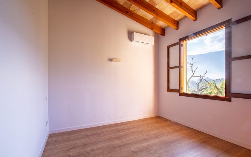 Finca reformada en venta en el puerto de Soller, cerca de Palma, Mallorca