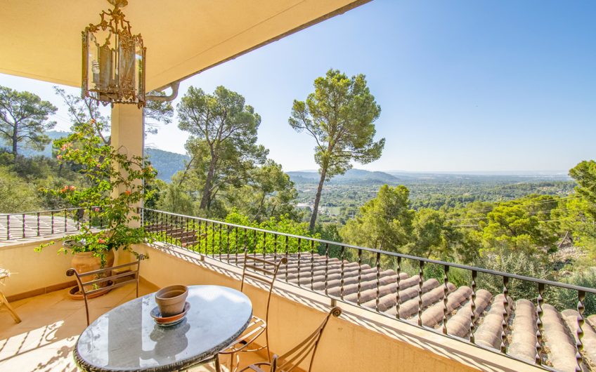 Charming villa for sale in Bunyola, close to Palma, Mallorca