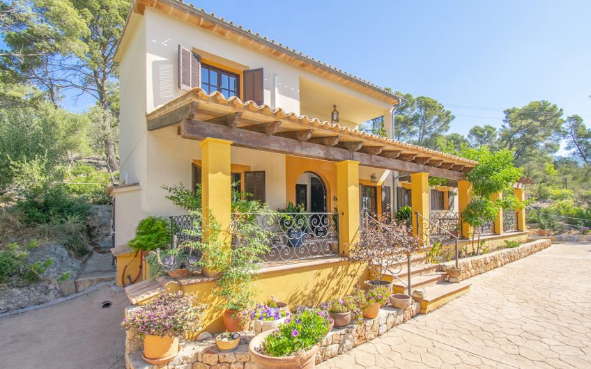 Charming villa for sale in Bunyola, close to Palma, Mallorca