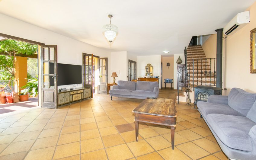 Charming villa for sale in Bunyola, close to Palma, Mallorca